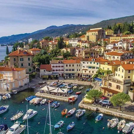 Vallelosca Garden Pensionat 4*