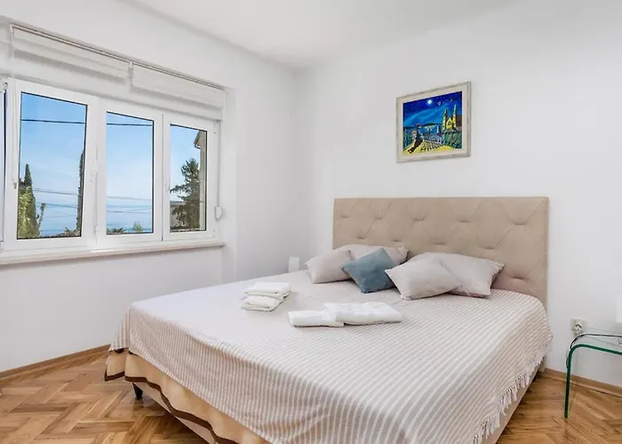 Vallelosca Garden بيت ضيافة أوباتيا